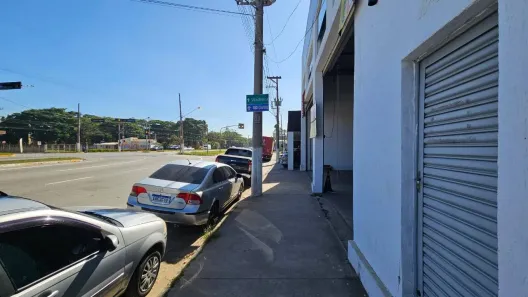 Sala Comercial à venda, 450m² no Jardim Califórnia, Jacareí
