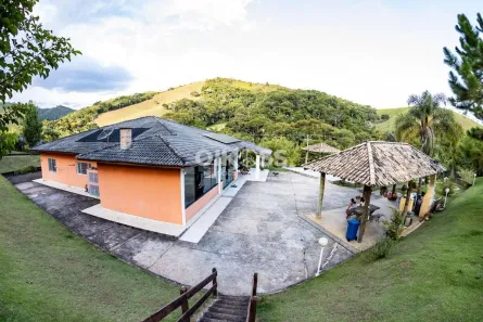 Fazenda/Sítio com 3 Quartos à venda, 350m² no , Paraibuna