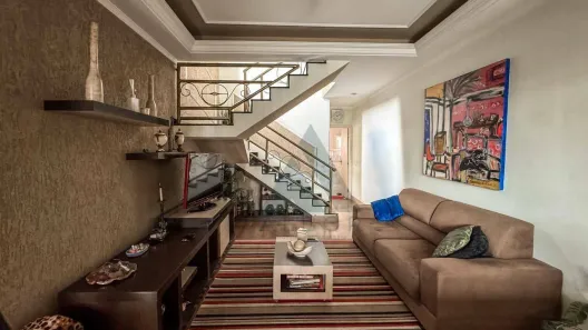 Sobrado com 3 Quartos à venda, 153m² no Vila Popular, Itapetininga