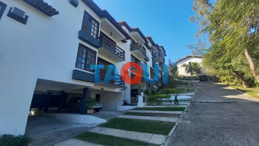Apartamento com 2 Quartos para alugar, 70m² no Colinas do Peró, Cabo Frio