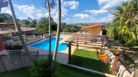 Fazenda/Sítio com 3 Quartos à venda, 1200m² no Centro, Pinhalzinho