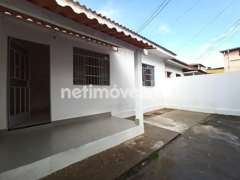 Casa com 2 quartos — Estrela do Oriente, Belo Horizonte