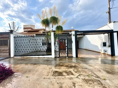 Casa com 3 Quartos à venda, 223m² no Jardim Oriente, Londrina