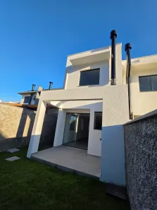 Sobrado com 2 Quartos à venda, 113m² no São João do Rio Vermelho, Florianópolis