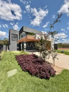 Casa com 3 Quartos à venda, 405m² no Jardins França, Goiânia