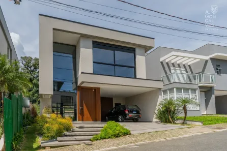 Casa de Condomínio com 3 Quartos à venda, 307m² no São Braz, Curitiba