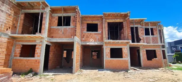 Sobrado com 2 Quartos à venda, 82m² no Cidade Industrial, Curitiba