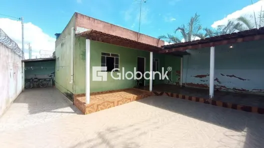 Casa com 2 Quartos à venda, 70m² no Santa Lúcia, Montes Claros
