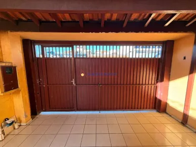 Casa com 3 Quartos para alugar, 150m² no Jardim Lago Azul, Louveira