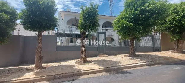 Sobrado com 3 Quartos à venda, 356m² no Jardim Santa Marta, Cuiabá