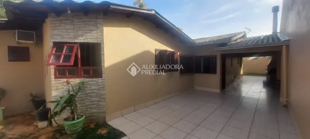 Casa com 2 Quartos para alugar, 100m² no Harmonia, Canoas