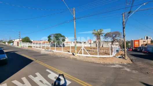 Lote/Terreno para alugar, 2401m² no Vila Costa do Sol, São Carlos