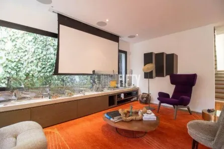 Casa com 3 Quartos para venda ou aluguel, 300m² no Jardim Luzitânia, São Paulo