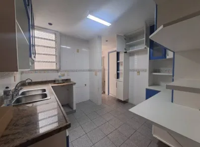 Apartamento com 3 Quartos para alugar, 117m² no Copacabana, Rio de Janeiro