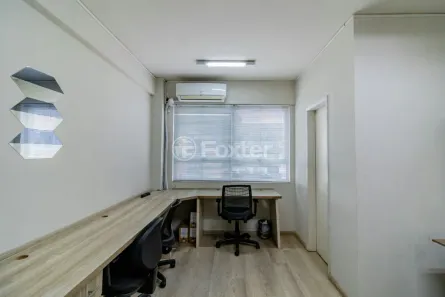 Sala Comercial à venda, 24m² no Passo da Areia, Porto Alegre