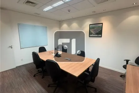 Sala Comercial para alugar, 200m² no Vila Nova Conceição, São Paulo