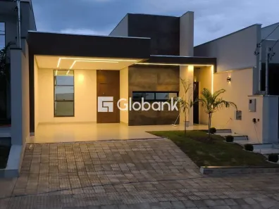 Casa de Condomínio com 3 Quartos à venda, 140m² no Residencial Villa Segura, Montes Claros