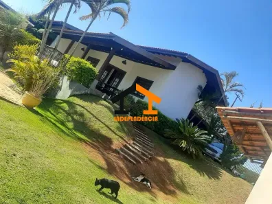 Fazenda/Sítio com 3 Quartos à venda, 210m² no Portal São Marcelo, Bragança Paulista