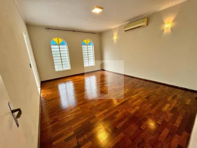 Casa de Condomínio com 3 Quartos para alugar, 180m² no Sousas, Campinas
