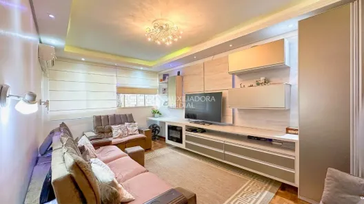 Casa com 3 Quartos à venda, 300m² no Azenha, Porto Alegre