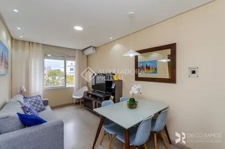 Apartamento com 2 Quartos à venda, 52m² no Passo da Areia, Porto Alegre