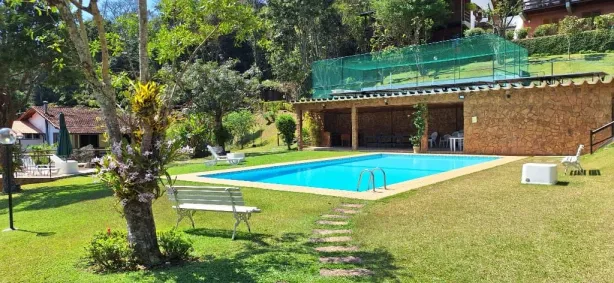 Casa de Condomínio com 3 Quartos à venda, 138m² no Nogueira, Petrópolis