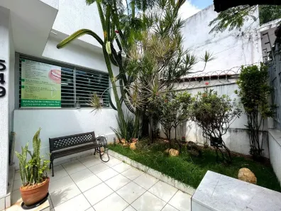 Imóvel Comercial com 3 Quartos para alugar, 200m² no Barreiro, Belo Horizonte