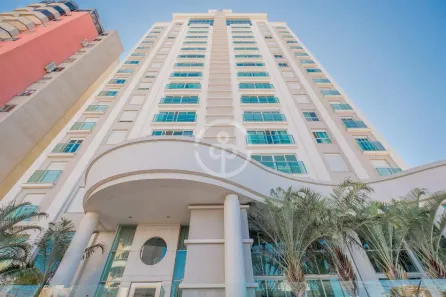 Apartamento com 2 Quartos para alugar, 242m² no Centro, Cascavel