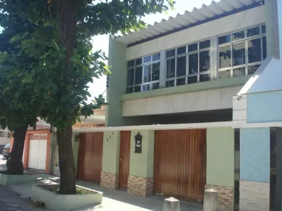 Casa com 5 Quartos para venda ou aluguel, 240m² no Vila da Penha, Rio de Janeiro