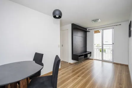 Apartamento com 2 Quartos para alugar, 48m² no Pinheirinho, Curitiba