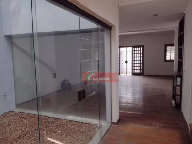Sobrado com 4 Quartos para venda ou aluguel, 290m² no Jardim Maria Helena, Guarulhos