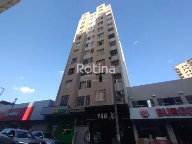 Apartamento com 3 Quartos para alugar, 90m² no Centro, Uberlândia