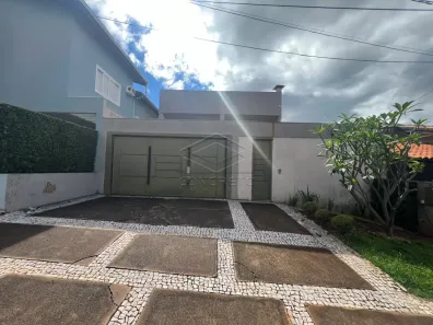 Casa de Condomínio com 4 Quartos à venda, 197m² no Vila Aviação, Bauru
