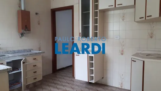 Casa com 3 Quartos para alugar, 160m² no Pinheirinho, Santo André