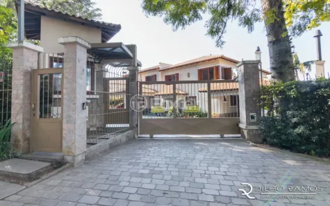 Casa de Condomínio com 3 Quartos à venda, 486m² no Vila Assunção, Porto Alegre