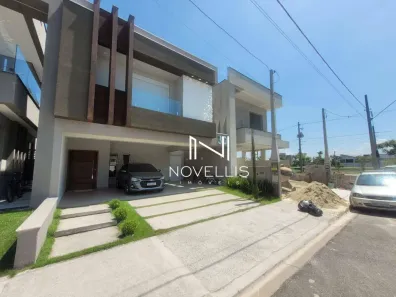 Casa de Condomínio com 4 Quartos à venda, 206m² no Jardim Jacinto, Jacareí