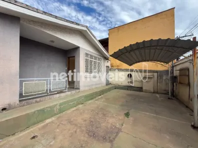Casa com 3 Quartos à venda, 180m² no Jardim Califórnia, Contagem