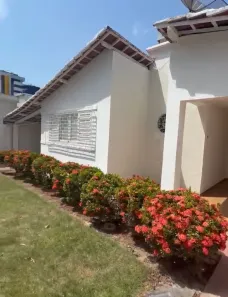 Casa com 3 Quartos para alugar, 490m² no Jatiúca, Maceió