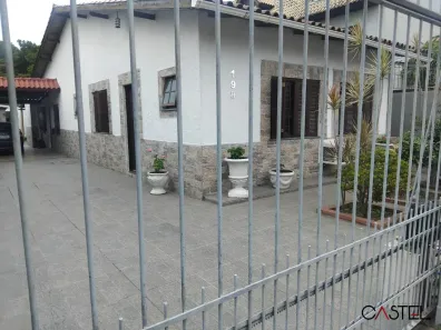 Casa com 3 Quartos à venda, 243m² no Camaquã, Porto Alegre