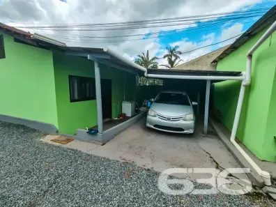 Casa com 8 Quartos à venda, 140m² no Vila Nova, Joinville