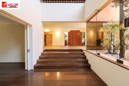 Sobrado com 5 Quartos para alugar, 798m² no Jardim Guedala, São Paulo