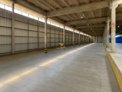 Galpão/Depósito/Armazém para alugar, 684754m² no Kobrasol, São José