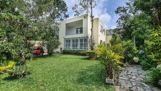 Casa com 6 Quartos à venda, 530m² no Alto, Teresópolis