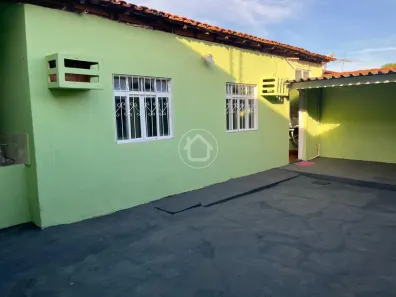 Casa com 3 Quartos à venda, 250m² no Jardim Universitário, Cuiabá