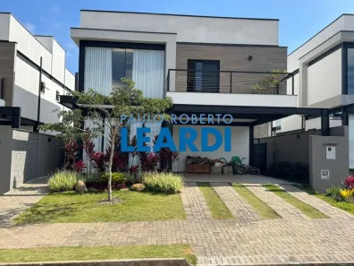 Casa de Condomínio com 3 Quartos à venda, 195m² no Jardins de Florença, Poços de Caldas