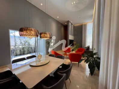 Casa com 4 Quartos à venda, 215m² no Jardim Botânico, Uberlândia