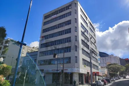 Sala Comercial para alugar, 125m² no Centro, Poços de Caldas