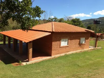 Fazenda/Sítio com 2 Quartos à venda, 338m² no Centro, Pirenópolis