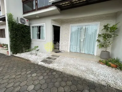 Casa com 3 Quartos à venda, 90m² no Costa e Silva, Joinville