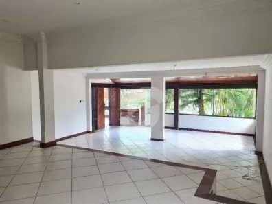 Casa com 4 Quartos à venda, 300m² no Itaipu, Niterói